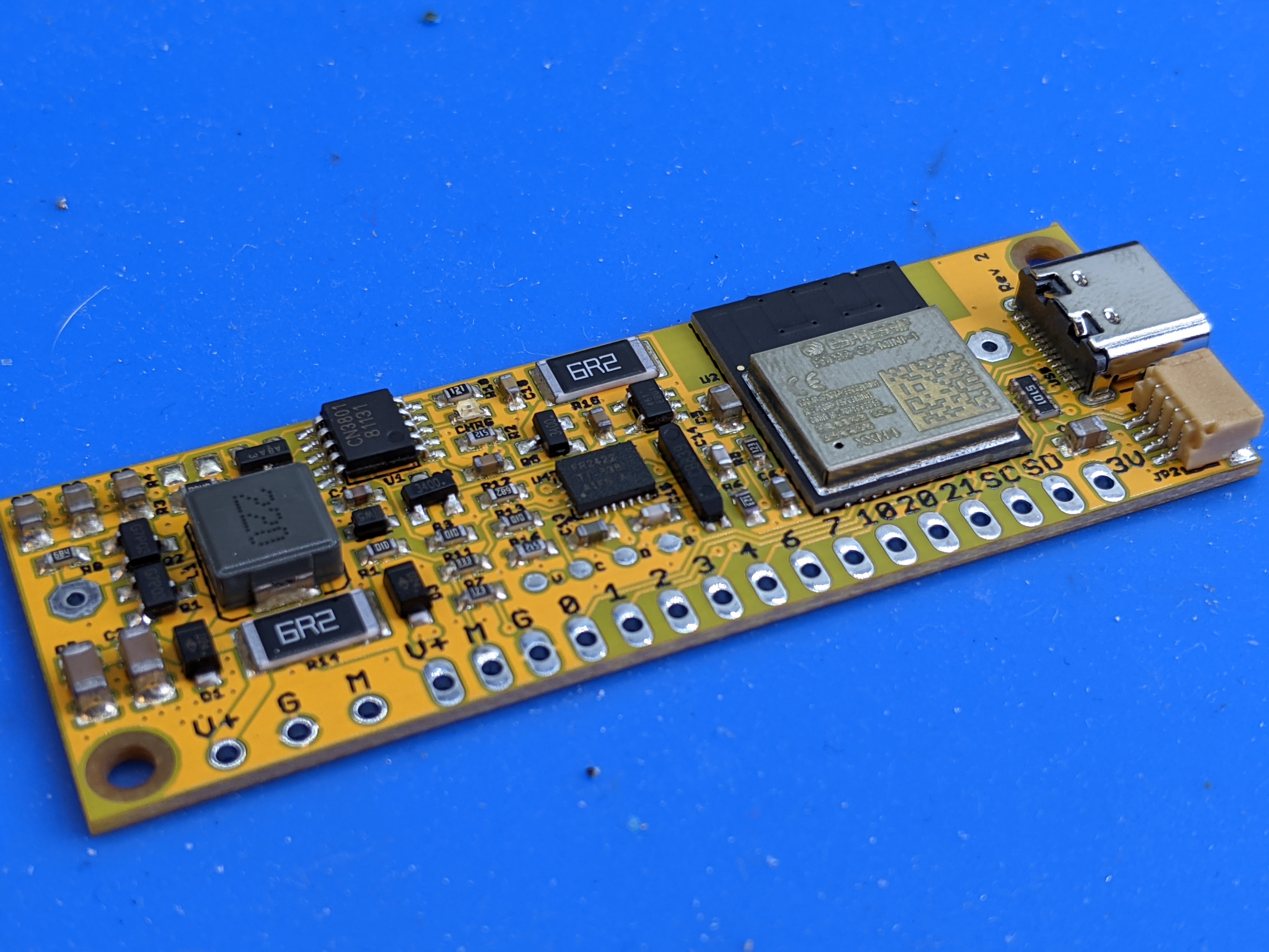 ESP32-C3 LiFePO4/solar powered dev board